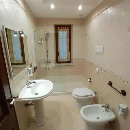 Casa Rosalia Apartment *